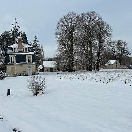 Bed and Breakfast Le Manoir Du Ribardon Neuvy-au-Houlme Exterior foto